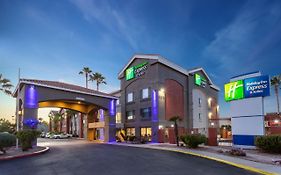 Holiday Inn Express Marana